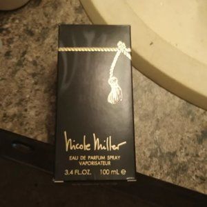 Nicole Miller signature perfume